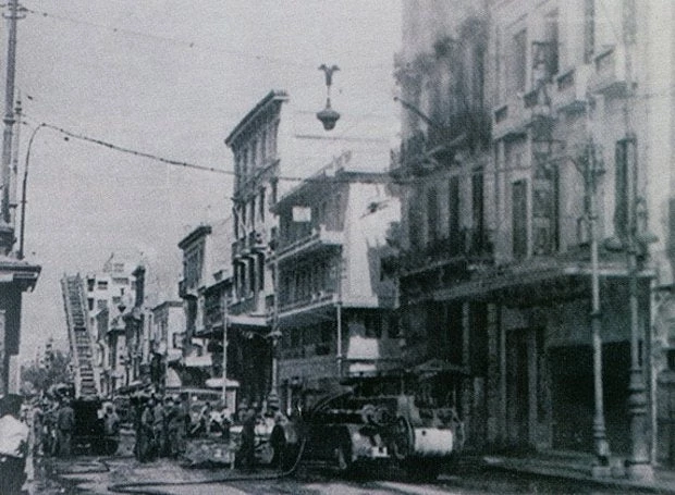 «Δεν πειράζει που κτύπησα, αρκεί που αφανίστηκε η σφηκοφωλιά των προδοτών» – Η ανατίναξη της προδοτικής ΕΣΠΟ από την ΠΕΑΝ το 1942